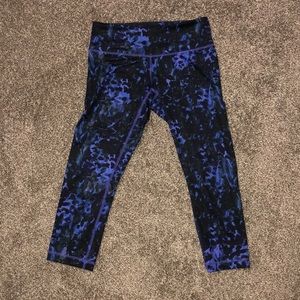 Lululemon Wunder Under Crop II size 6